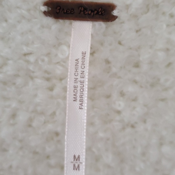 🆕 Free People Lofty V-Neck Sweater - Picture 10 of 10